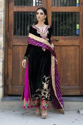 Pinktree - Shikar-e-Husan - Black & Hot Pink - 3 Piece